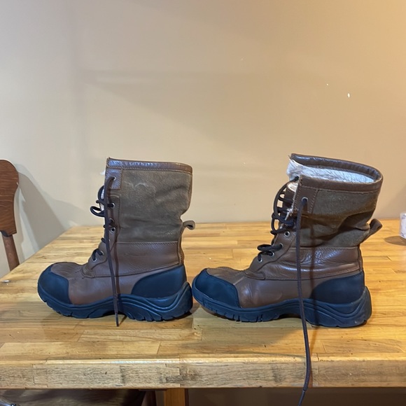 Polaris snow mobile boots! Leather upper. Fur lined. - Picture 3 of 6